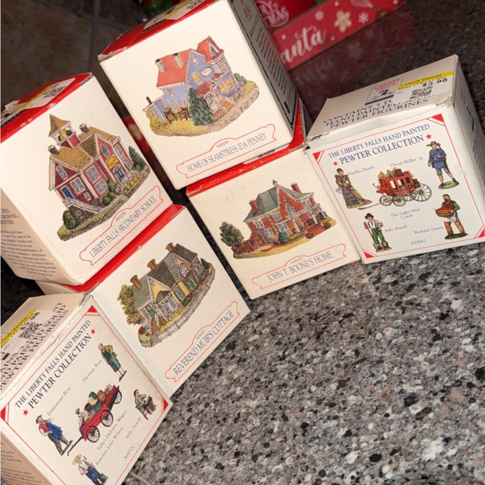 liberty Hand-Painted Holiday Decor Set